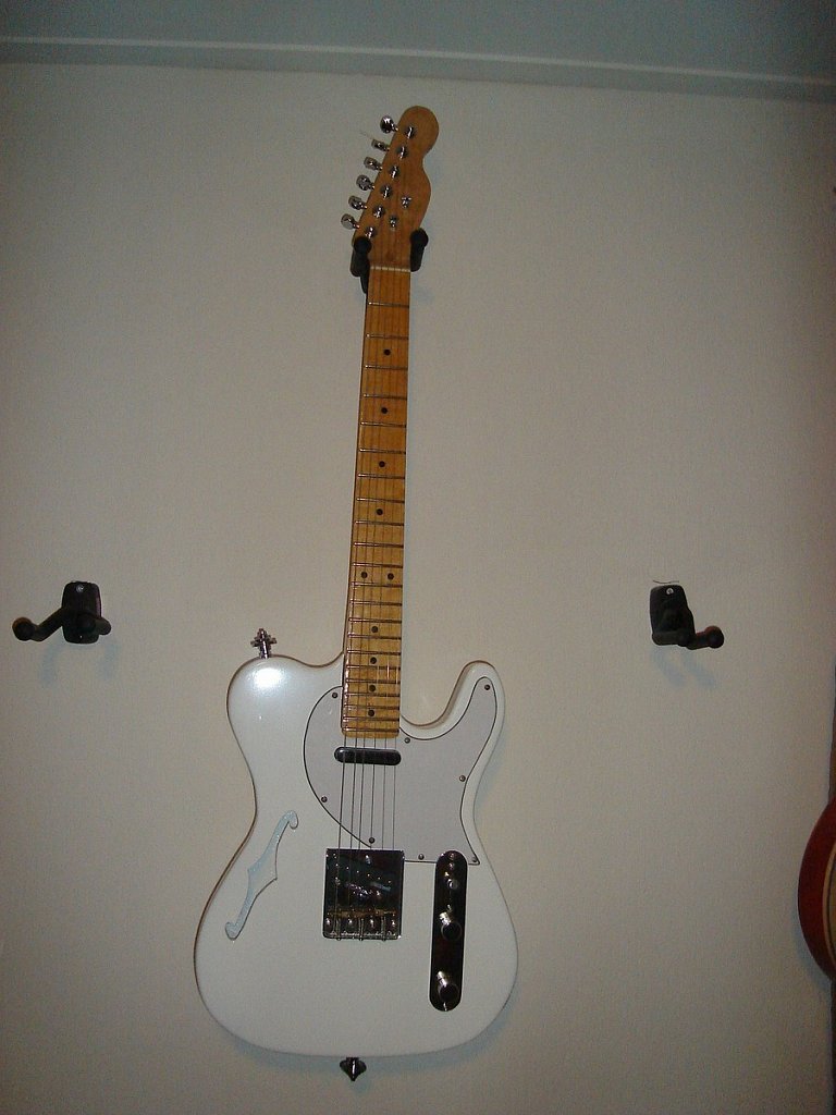 01-guitars-20-039.jpg